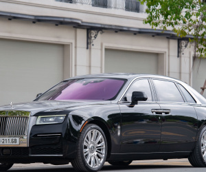Ngắm Rolls-Royce Ghost 2021 đầu tiên về Việt Nam đang rao bán giá 39 tỷ đồng