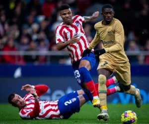 Quật ngã Atletico, Barca bỏ xa Real 3 điểm