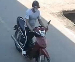 Truy tìm nghi phạm giết người, cướp xe máy tại đồi cao su