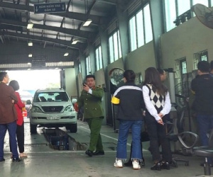 Hà Nội: Cảnh sát phong toả, khám xét Trung tâm Đăng kiểm xe cơ giới 2903S ở Mỹ Đình