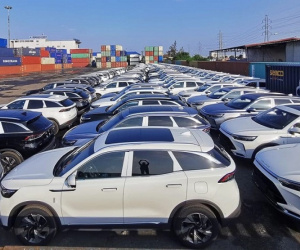 Nhập khẩu ô tô tăng kỷ lục trong năm 2022