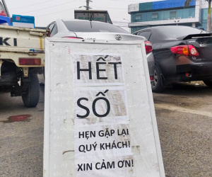 Các trung tâm đăng kiểm tại Hà Nội quá tải, chủ xe xin 'lối thoát'