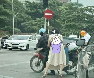 Người tốt việc tử tế ngày cuối năm: Mợ đẹp đi xe sang chẳng ngại giúp đỡ người chở đồ thừa cho heo