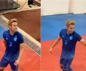 Video: Theerathon Bunmathan chửi các CĐV Việt Nam sau trận hòa tại Mỹ Đình