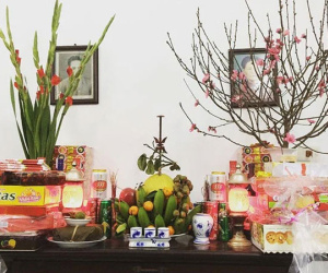 Hoa cúng nên cắm bao nhiêu bông: Không phải 7 hay 9, đây mới là số hoa để được bề trên ban phúc