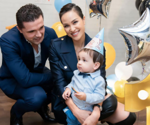 Cuộc sống viên mãn của MC nóng bỏng nhất showbiz Việt và chồng Tây