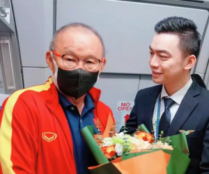 Cơ trưởng nổi tiếng kể chuyến bay đặc biệt chở thầy trò HLV Park