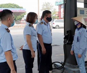 Giám sát hoạt động kinh doanh xăng dầu dịp Tết Nguyên đán