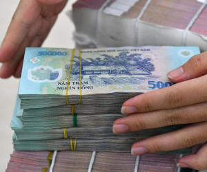 Bất ngờ nhận thưởng Tết, nhân viên công ty bất động sản ‘vui mừng khôn xiết’
