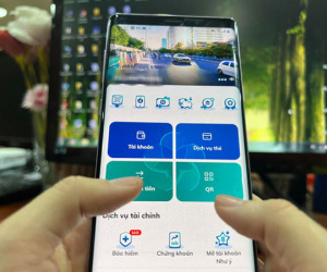 Coi chừng 'bay màu' tài khoản ngân hàng trong ngày Tết