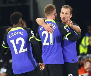 Kane ghi bàn duy nhất, Tottenham áp sát Man United