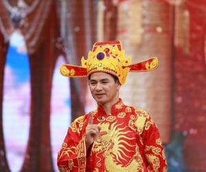 Bị dân mạng 'ném đá' và yêu cầu xin lỗi vì viết 'Cái tát của mẹ', nghệ sĩ Xuân Bắc nói gì?