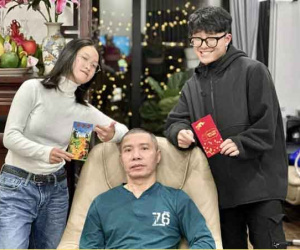 NSND Công Lý nghẹn ngào khi các con đến thăm, nam nghệ sĩ bật khóc khi các con tiết lộ điều này