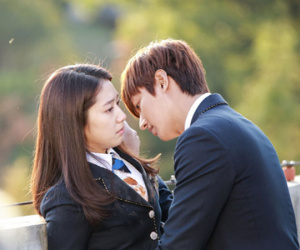 Nhìn lại loạt K-drama 'ăn khách' ra mắt đúng 10 năm trước