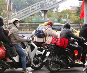 Người dân trở lại Hà Nội sau kỳ nghỉ Tết Nguyên đán