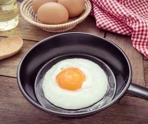 Chảo chống dính có an toàn cho sức khỏe không?