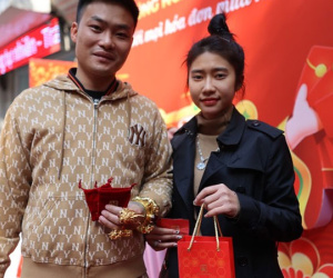 'Khác lạ' ngày vía Thần tài: Bán 2 cây vàng, mua vào 1 chỉ