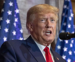 Ông Trump bắt đầu vận động tranh cử tổng thống Mỹ, phát biểu về nhiều chủ đề 'nóng'