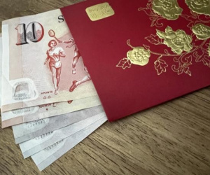 Cô gái gây bão mạng xã hội vì chê cha mẹ bạn trai mừng tuổi 178.000 đồng là quá ít