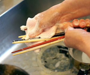 3 thói quen rửa bát đũa có thể khiến cả gia đình bạn đối diện với nguy cơ mắc bệnh ung thư