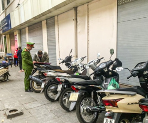 Hàng loạt bãi trông giữ xe ở Hà Nội bị xử phạt