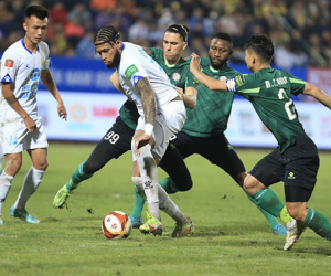 Nam Định 1-0 TP.HCM: Chủ nhà thắng ở phút bù giờ