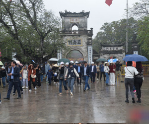 Nam Định lên phương án ngăn cảnh 'cướp lộc' đêm khai ấn đền Trần