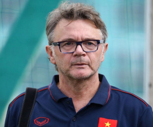 Philippe Troussier: Hài hước, nóng tính và cách thu phục quân