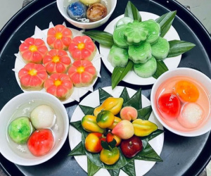 Hà Nội: Mâm cỗ ngọt cúng rằm tháng Giêng đắt khách, chậm chân là hết