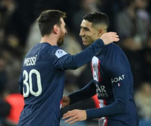 Messi vẽ siêu phẩm, PSG vượt khó giành 3 điểm