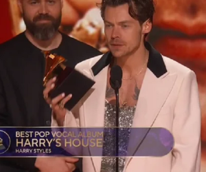 Phản ứng gây tranh cãi của Taylor Swift khi tình cũ Harry Styles lên nhận giải tại Grammy 2023