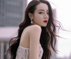 Địch Lệ Nhiệt Ba vướng tin đồn mang thai
