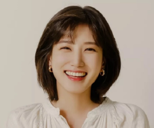 Park Eun Bin tái xuất sau 'cơn sốt Woo Young Woo'