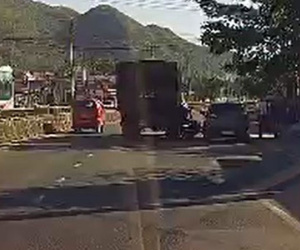 Tài xế lái xe biển đỏ gây tai nạn là quân nhân