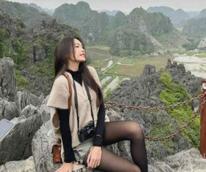 Diện áo giấu quần, bạn gái Top 10 Hoa hậu của Đoàn Văn Hậu khéo léo biến tấu tránh hớ hênh