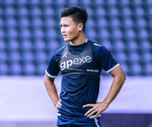 Quang Hải tiếp tục không được đăng ký thi đấu ở Pau FC
