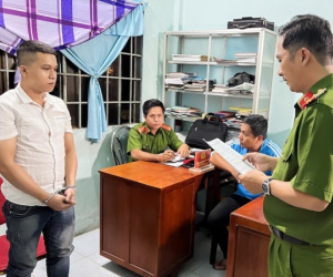 Thanh niên lặn lội từ TP HCM qua Vĩnh Long làm 'chuyện người lớn' với bé gái 13 tuổi