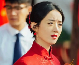 Từng bao biện phim rating thấp vì chiếu đài nhỏ, Triệu Lệ Dĩnh - Lưu Diệc Phi bị chị gái Bạch Lộc vả mặt