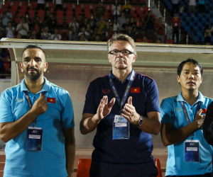 HLV Philippe Troussier chốt ngày tới Việt Nam ký hợp đồng