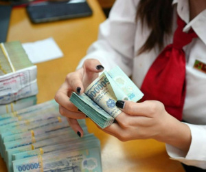 Ngân hàng đồng loạt giảm lãi suất cho vay, áp dụng cả bất động sản