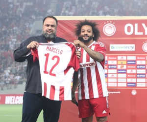 Cầu thủ 5 lần vô địch Champions League bị cắt hợp đồng