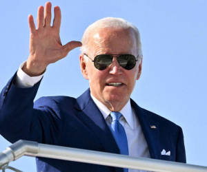 Tổng thống Mỹ Biden bất ngờ tới Ukraine