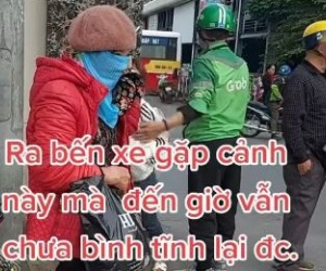 Thanh niên mặc áo xe ôm công nghệ liên tục đưa tay đụng chạm vòng 1 nữ sinh ở bến xe gây phẫn nộ