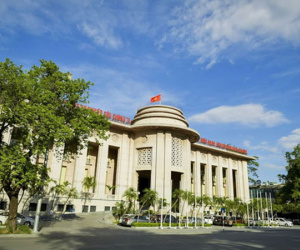 Ngân hàng Nhà nước lên tiếng việc 'ép' khách vay vốn mua bảo hiểm