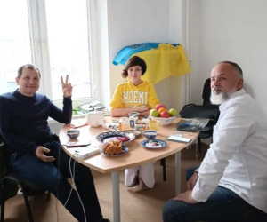 Tình cảnh của người tị nạn Ukraine phải làm ba nghề để nuôi gia đình