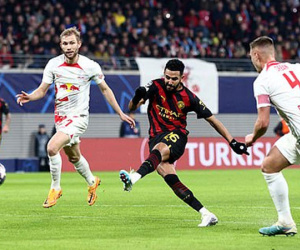 'Siêu nhân mặt nạ' Gvardiol khiến Man City mất chiến thắng