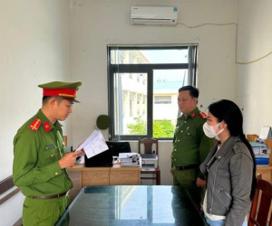 Tiêu hơn 300 triệu nhận từ tài khoản lạ, người phụ nữ bị khởi tố