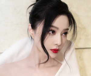 Phạm Băng Băng tấn công showbiz sau 4 năm đóng băng