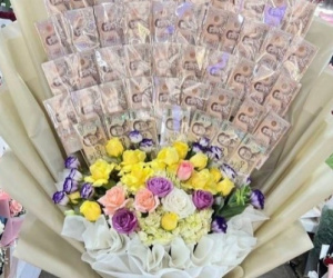 Đặt bó hoa tiền mặt giá 37 triệu đồng tặng bạn trai nhưng bị shipper cuỗm mất