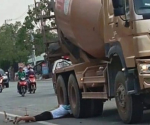 Vợ tử nạn dưới bánh xe bồn, chồng đau đớn ôm thi thể gào khóc